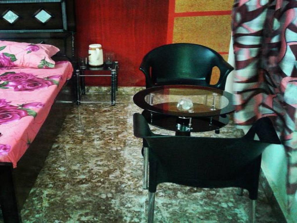 Hotel Jan Jan Tak Dehradun Zimmer foto